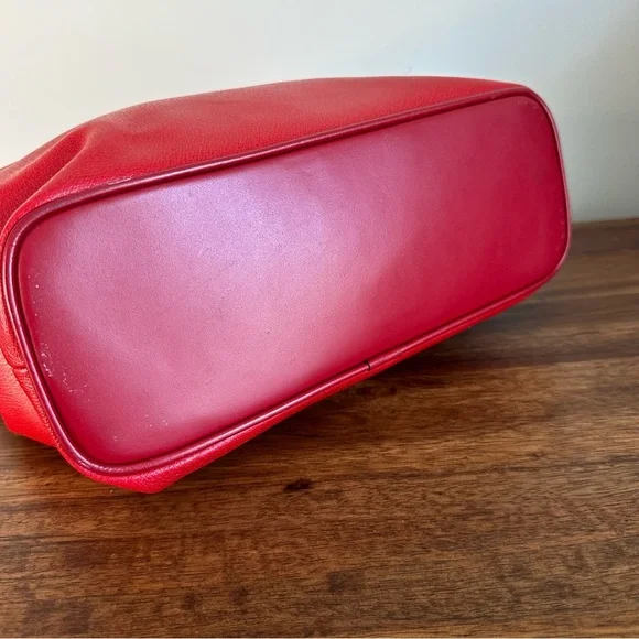 Barbara Milano. Red Leather Handbag. Used - Picture 6 of 10